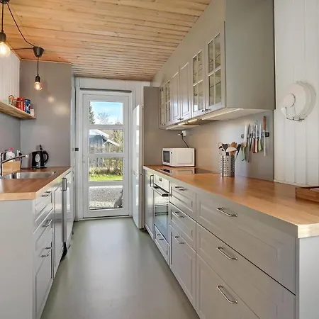 Holiday home Bredmaj